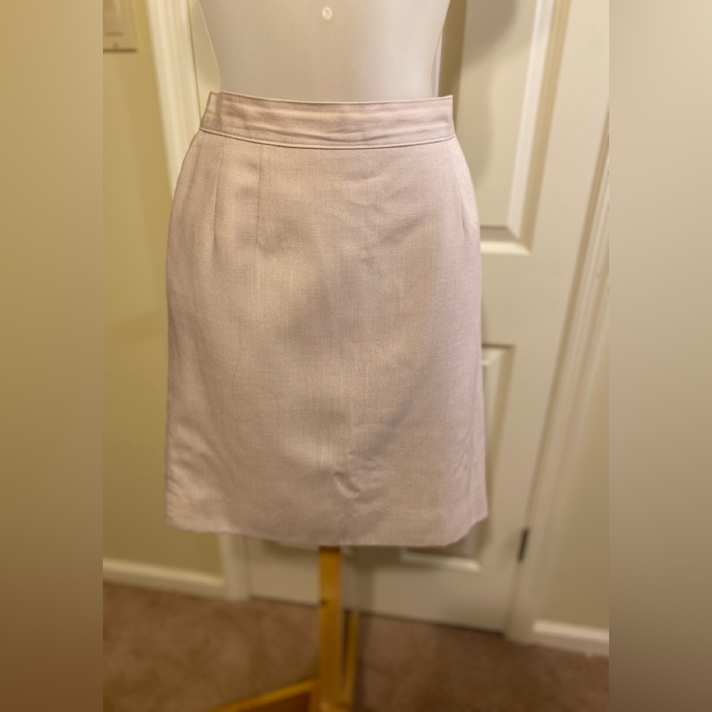 Sag Harbor -  Woman’s cream color pencil midi skirt, Size: 8P (see measurements)